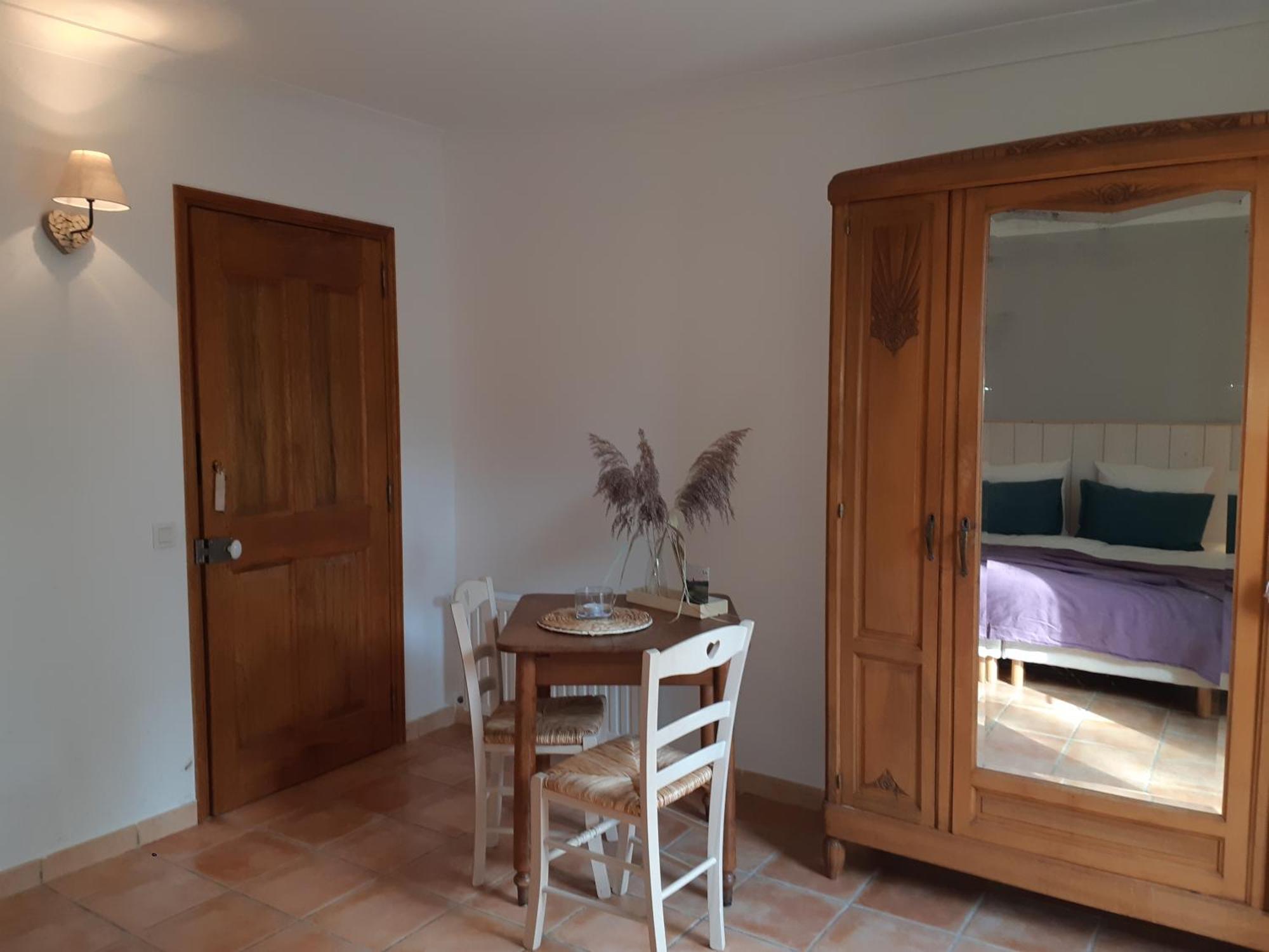 Chambres D'Hotes, B&B La Musardiere Alba-la-Romaine 외부 사진